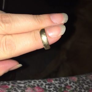 Solid 14k gold ring 🥰🥰 2.1 grams